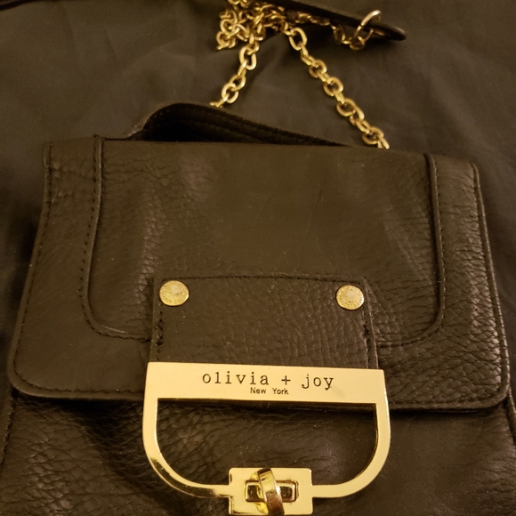 Olivia & Joy - Picture 2 of 3